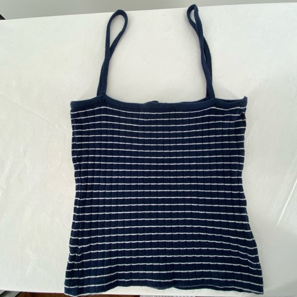 Brandy Melville,‎ 3 crop top tanks. pink, Grey, Blue + White. All One size - Picture 2 of 12